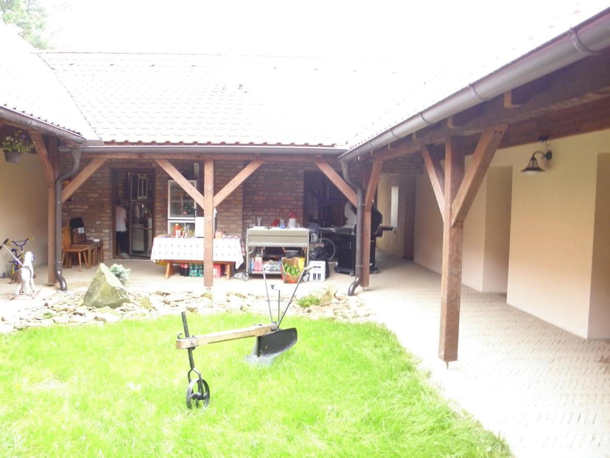 Penzion U Lisky Jarosov nad Nezarkou Luaran gambar