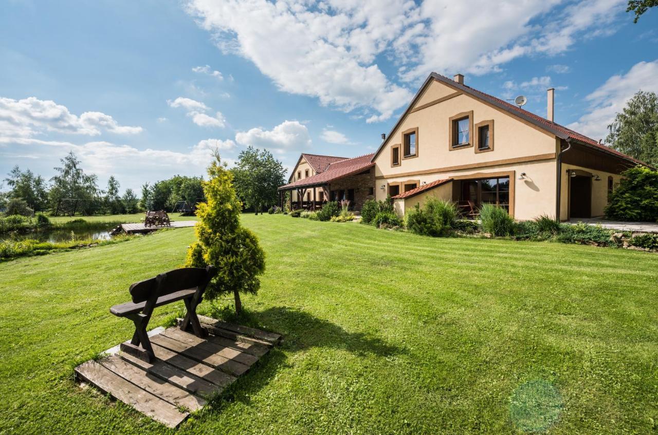Penzion U Lisky Jarosov nad Nezarkou Luaran gambar